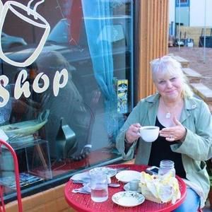 Meet your Posher, Lisa